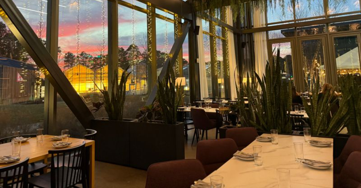 13 North Carolina Restaurants So Wild They Belong On Every Foodies List - Decor Hint