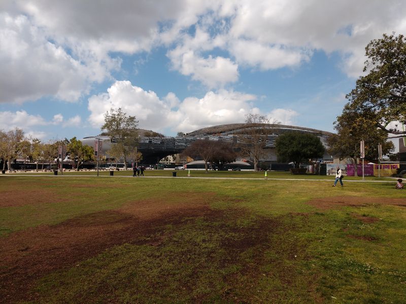 George Lucas' Spaceship Museum In Los Angeles, California Is Nearly Finished (Here's How To Get A Sneak Peek Before It Opens) - Decor Hint Over 40,000 Works Spanning Centuries And Cultures