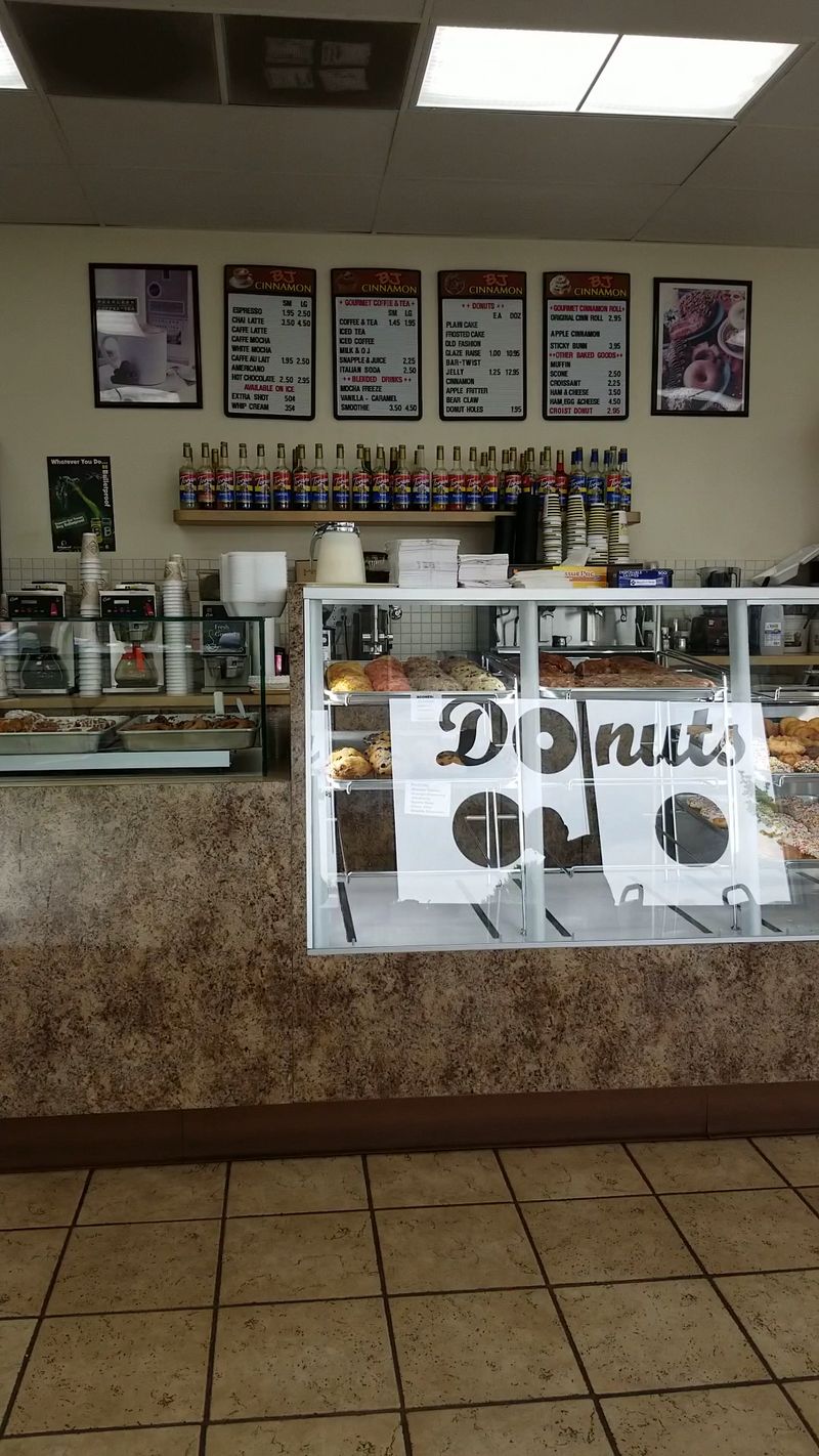 Social Media Connection Keeps Customers Informed