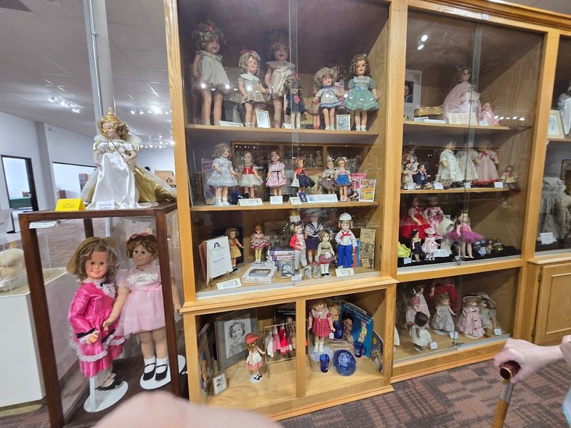 Shirley Temple Dolls Take Center Stage