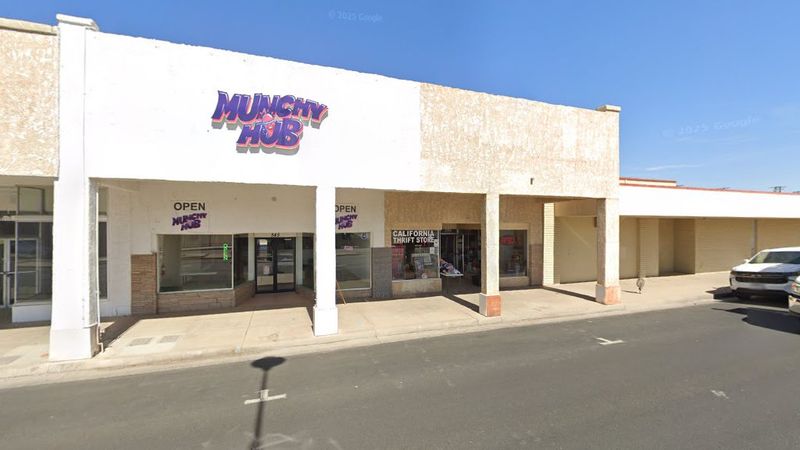 Operating Hours Fit Different Schedules