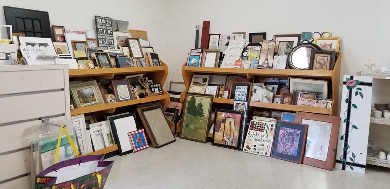 This California Thrift Store Will Make You Feel Like You Struck Gold - Decor Hint 66 Cents Of Every Dollar Goes Back To The Community