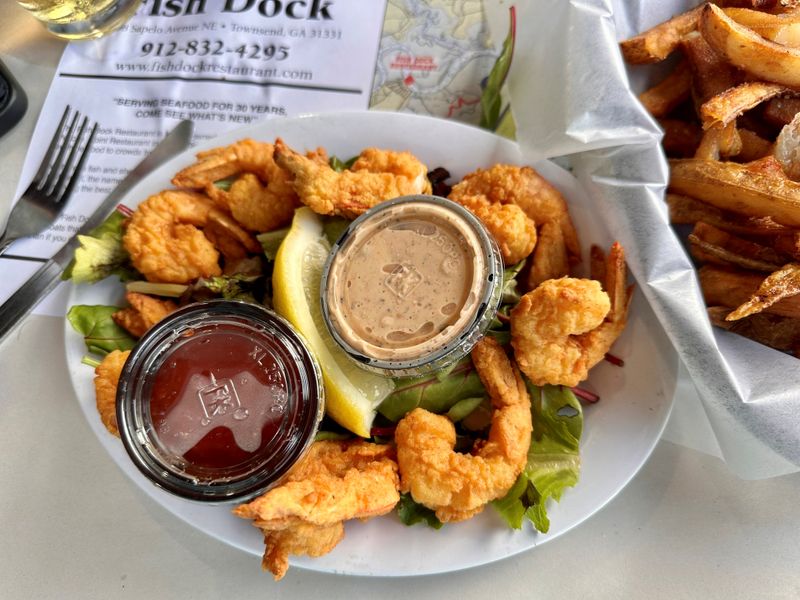 These 16 Georgia Seafood Joints Built Loyalty The Old-Fashioned Way - Decor Hint The Fish Dock at Pelican Point
