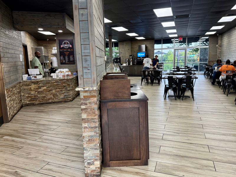 The Soul Food At This No-Frills Restaurant In North Carolina Is Out-Of-This-World Unforgettable - Decor Hint Expansion That Proves Charlotte Wasn't Enough