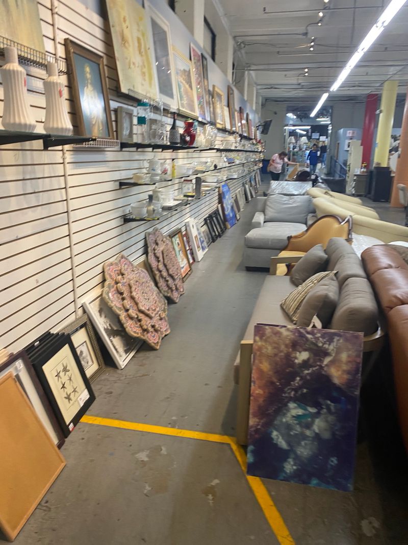 Customer Experience And Community Reviews