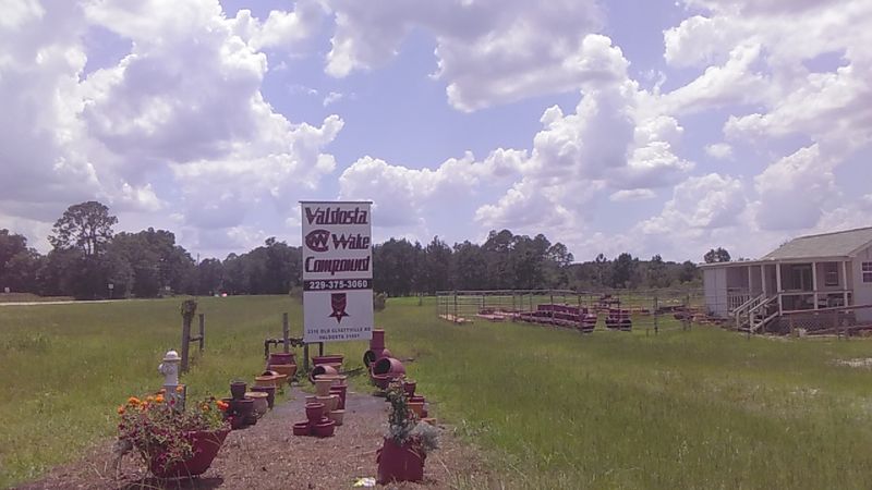 Convenient Location Off Interstate 75