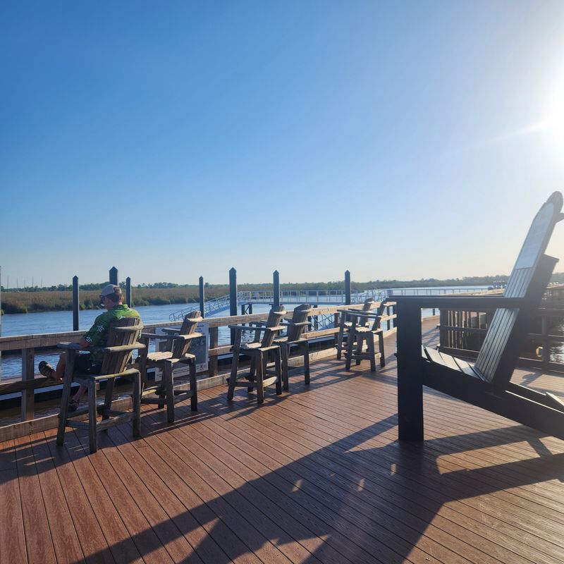 This Quiet Georgia Town Offers Shrimp Shacks Scenic Waters And A Step Back In Time - Decor Hint Waterfront Shrimp Shacks