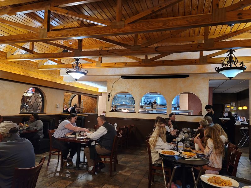 Gianno's, High Point