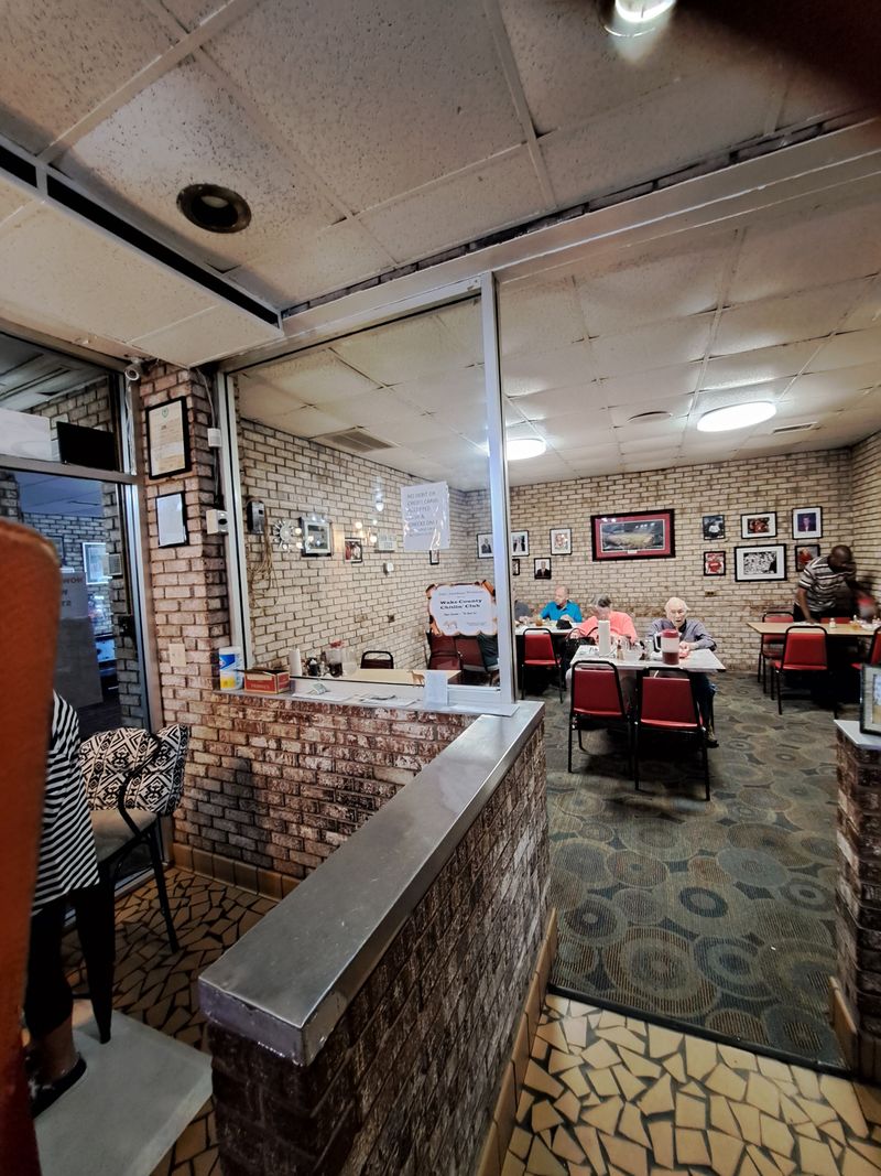 Pam's Farmhouse Restaurant, Raleigh