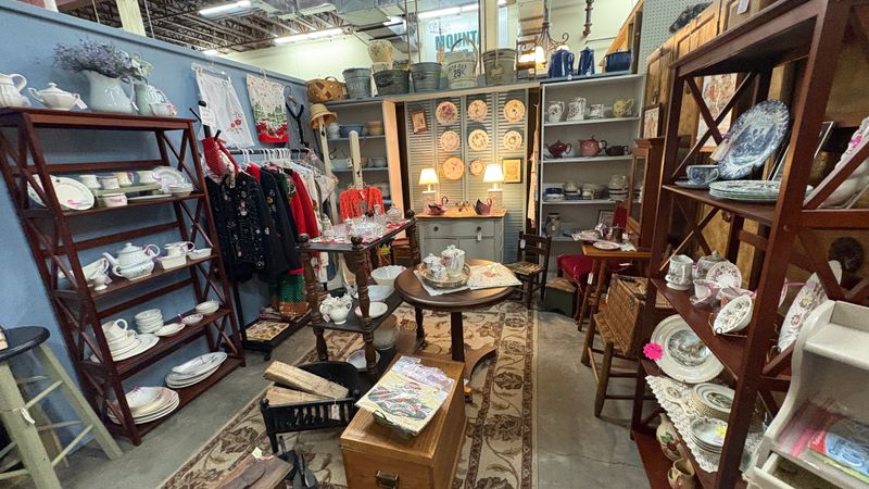 Consignment Opportunities For Sellers And Collectors