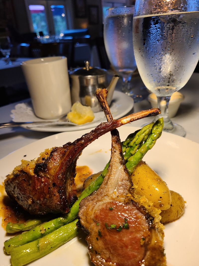 Georgia Locals Are Obsessed With The Mouth-Watering French Onion Soup At This Charming Restaurant - Decor Hint Wine Selection That Pairs Perfectly With Every Dish