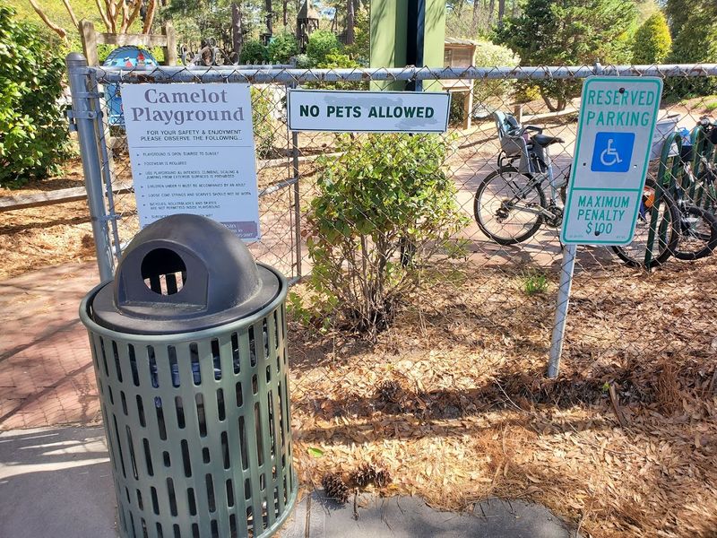 Daily Operating Hours That Accommodate Most Schedules