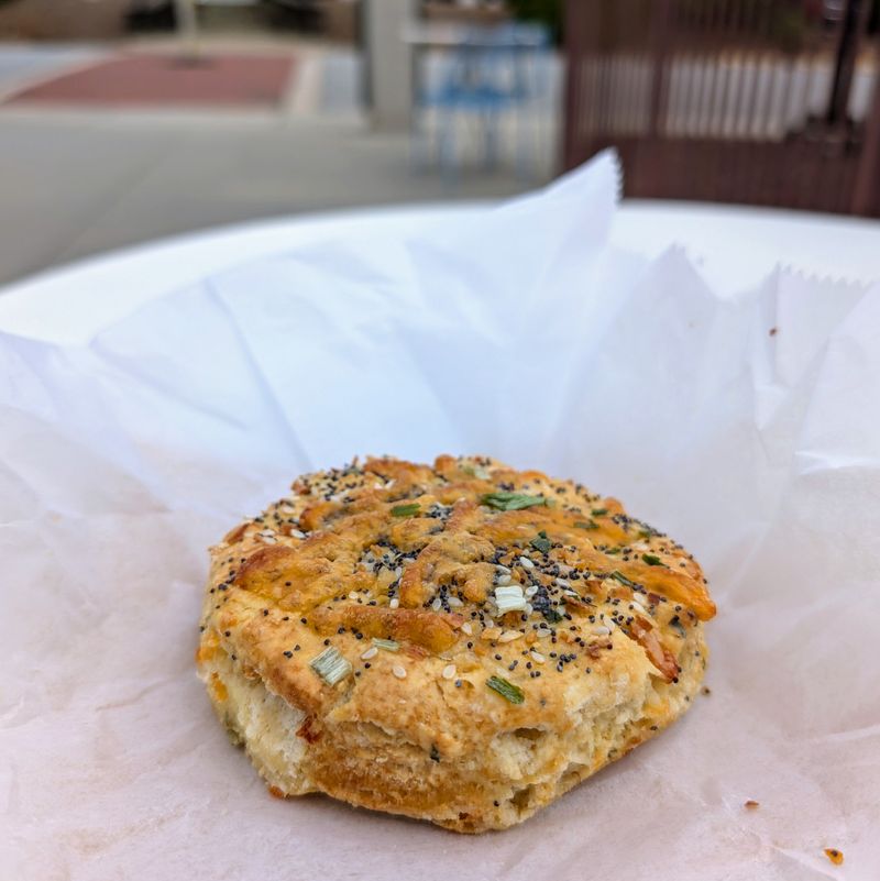 This Tiny Bakery In North Carolina Will Serve You The Best Cinnamon Delights Of Your Life - Decor Hint Savory Biscuits That Rival The Sweet Offerings