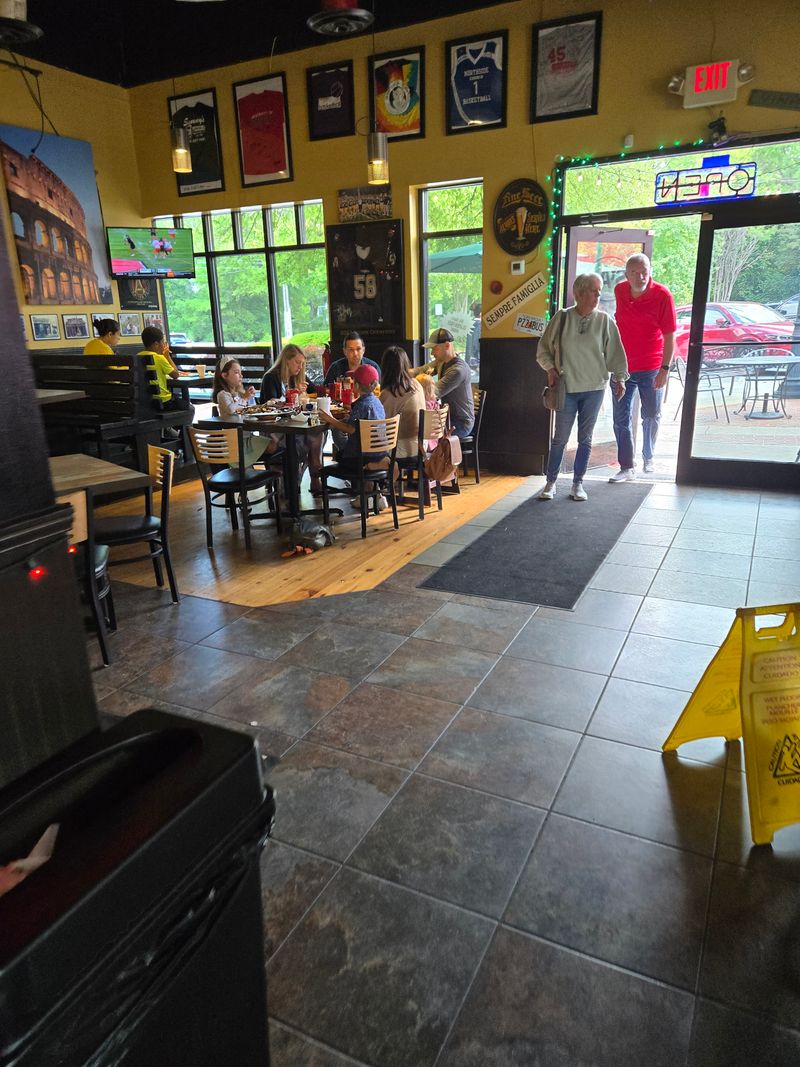 11 Georgia Italian Spots Where You Don't Need A Reservation But Showing Up Early Is A Good Idea - Decor Hint St. Angelo's Pizza — Savannah