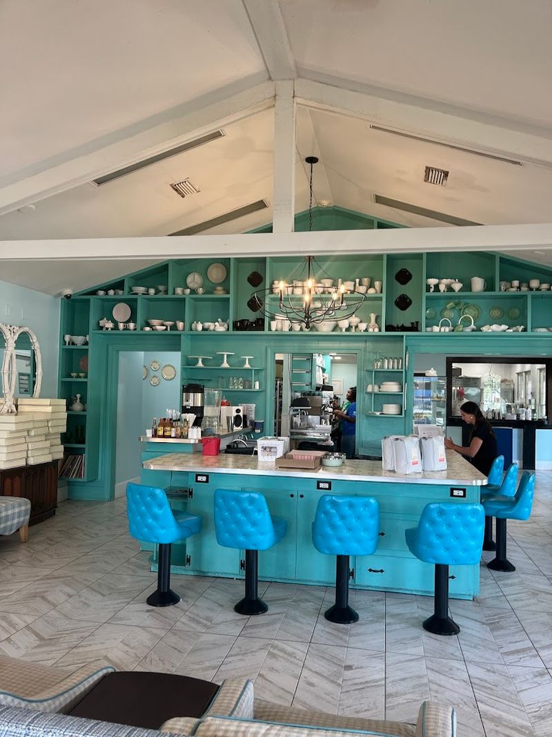Dulce Dough Bakery — St. Simons Island