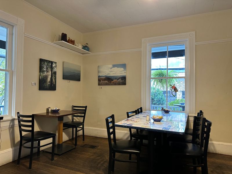 Louise's Kitchen Serves Homestyle Comfort