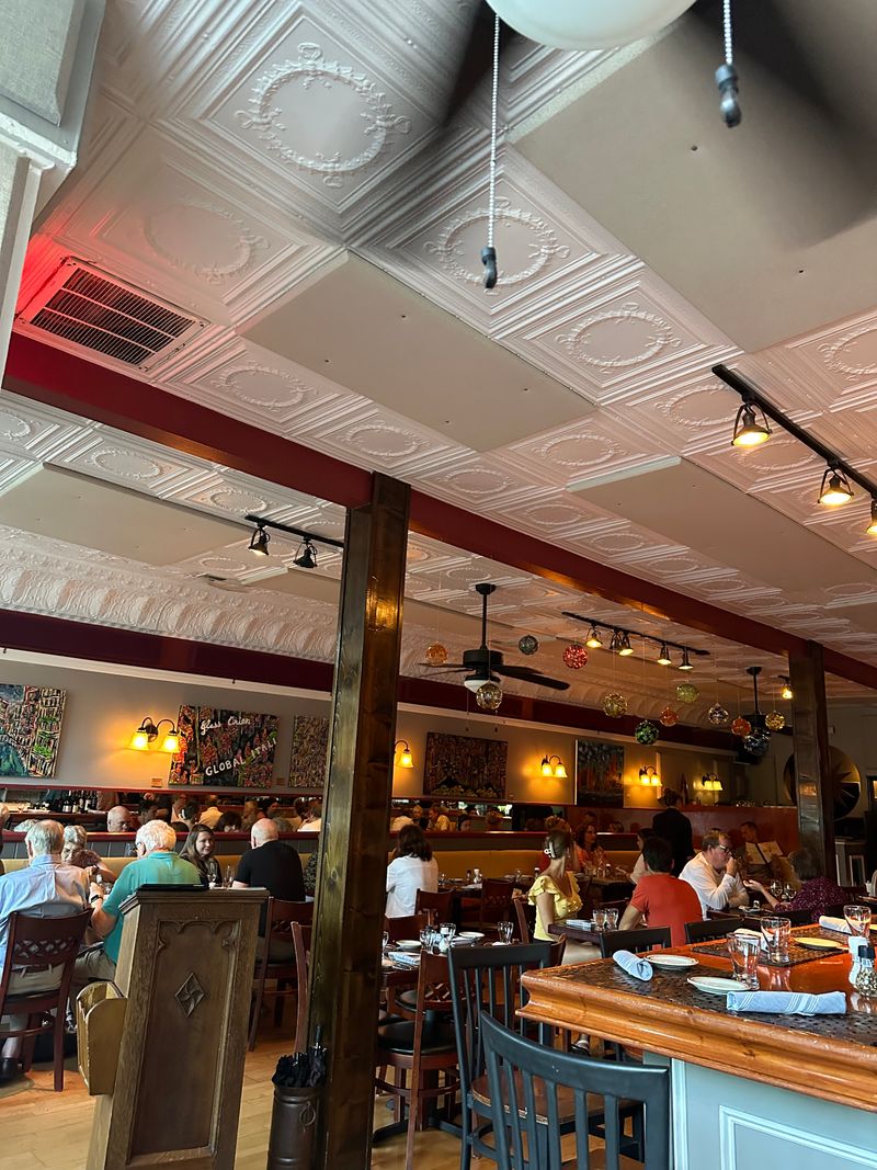 The Glass Onion, Weaverville