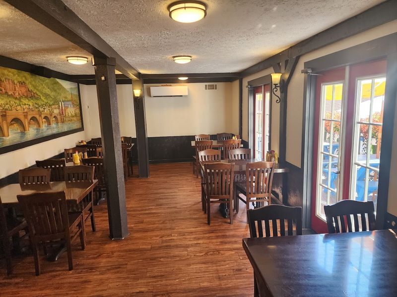 11 German Restaurants In Georgia You Have To Try At Least Once - Decor Hint The Heidelberg