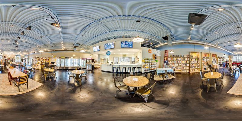 The Lemon Tree Café Adds Comfort To Browsing