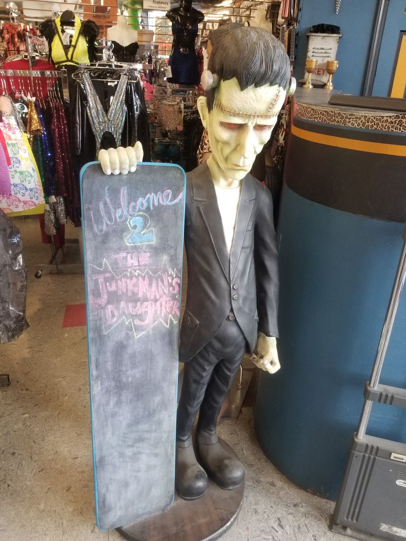 Incense And Candles That Set The Perfect Mood