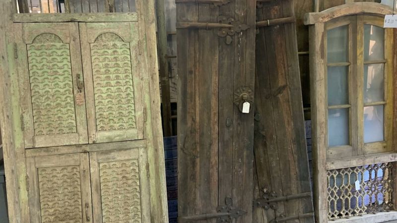 Tools and Hardware Appeal to DIY Enthusiasts