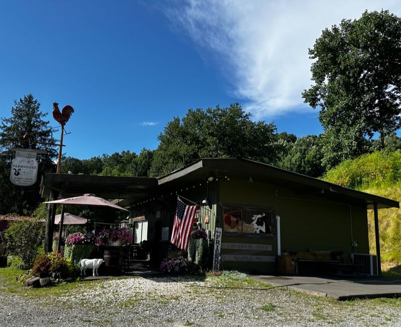 Farmhouse Diner, Marble