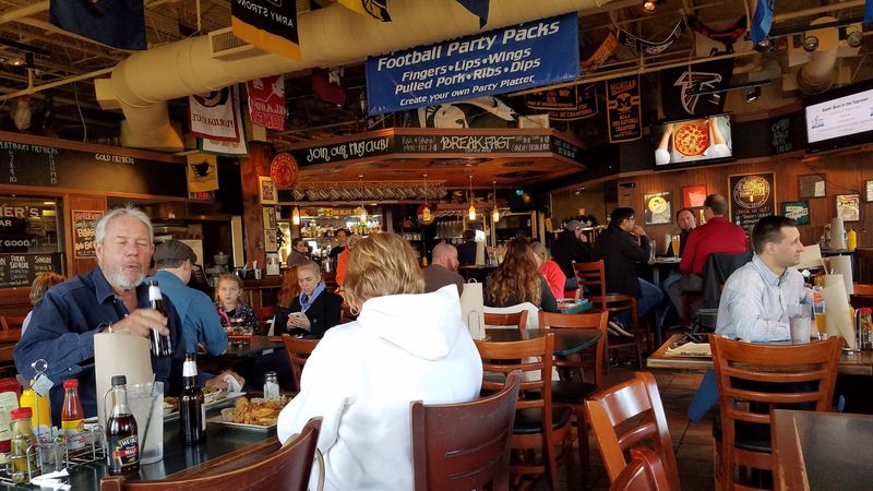 Go Where Craft Beer Meets Candlelit Concerts & Discover Cumming's Vickery Village In Georgia - Decor Hint Family-Friendly Dining Options