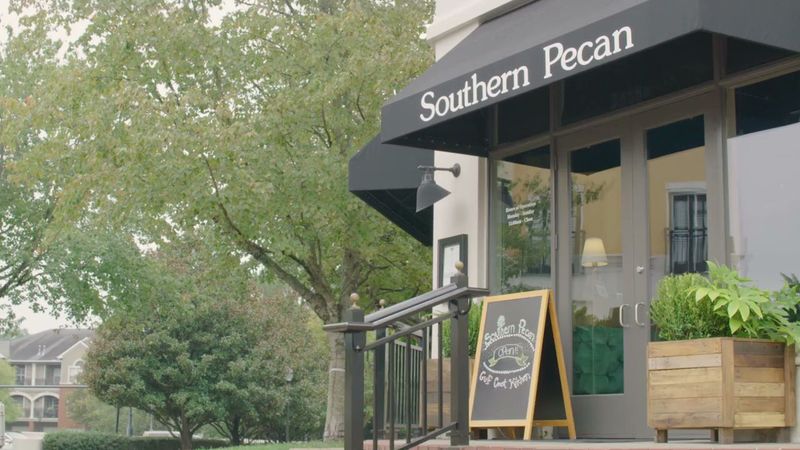Visit These North Carolina Charlotte Spots This Spring For The Best Outdoor Dining - Decor Hint The Southern Pecan
