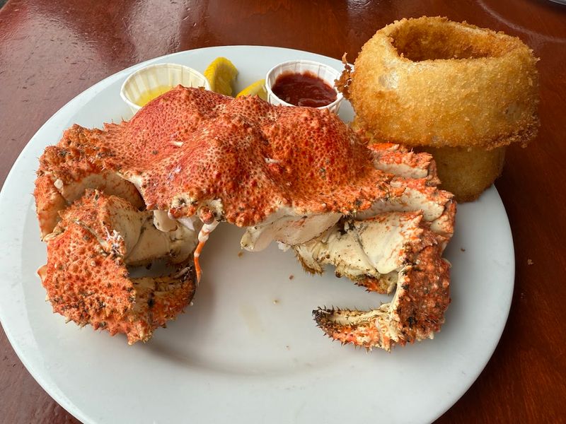 Praised For Attentive Service And Stunning Harbor Views