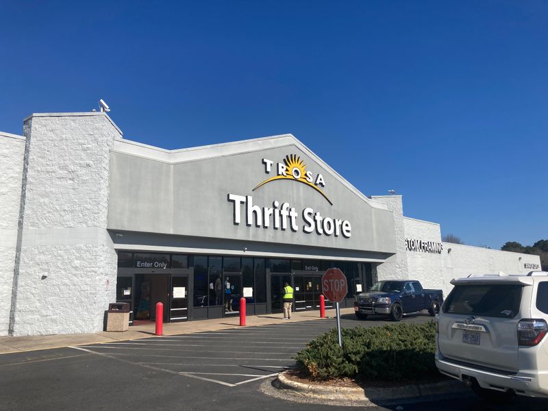 These North Carolina Secondhand Shops Turn Old Items Into New Obsessions - Decor Hint Trosa Thrift Store, Durham