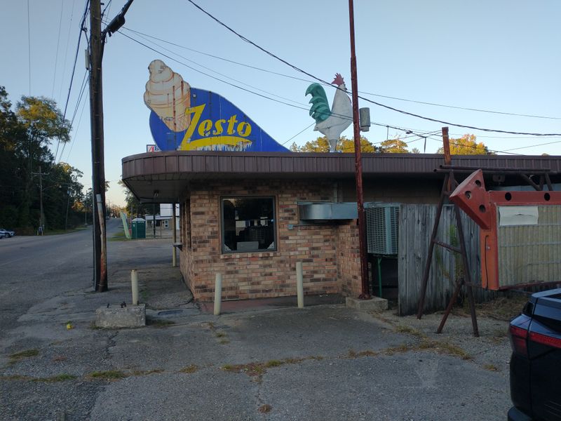 Zesto Drive-In