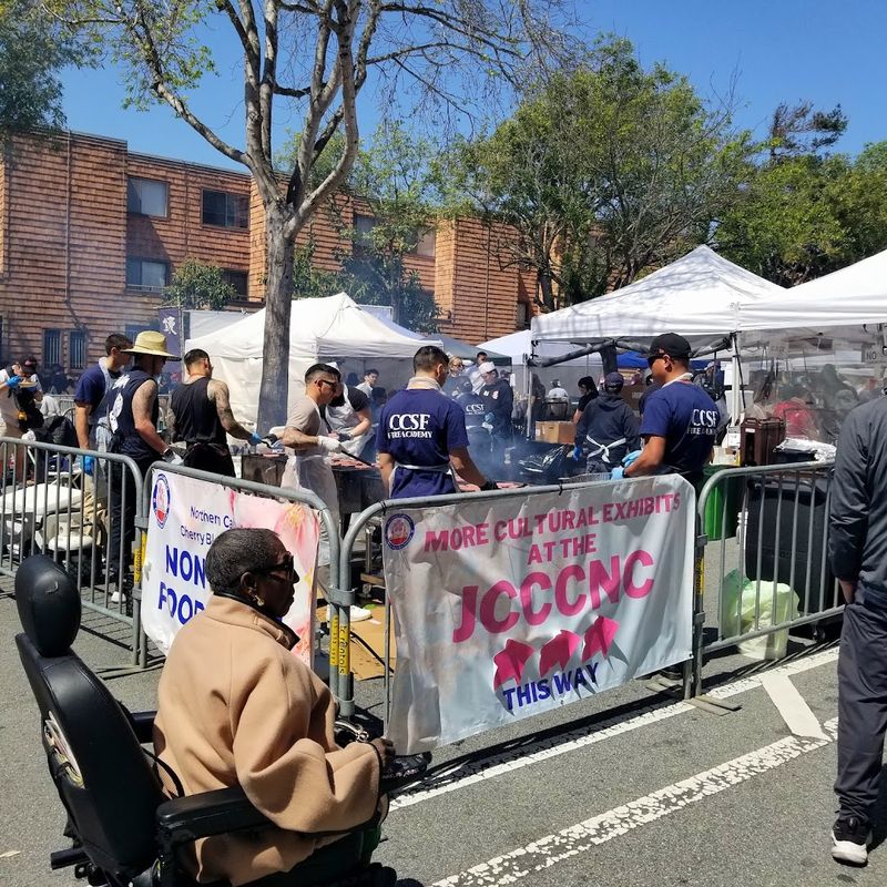 This Spring Cherry Blossom Festival In California Is So Surreal, You'll Think You're In A Dream - Decor Hint Martial Arts Demonstrations Showcase Discipline