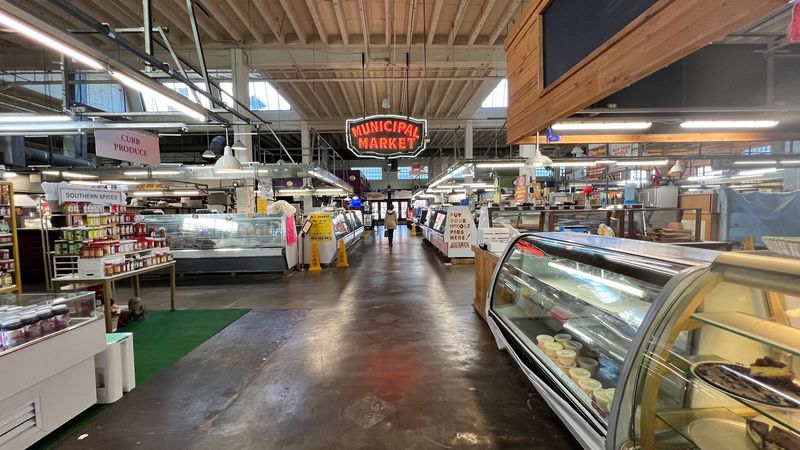 Specialty Cheese Vendors Offer Tastings