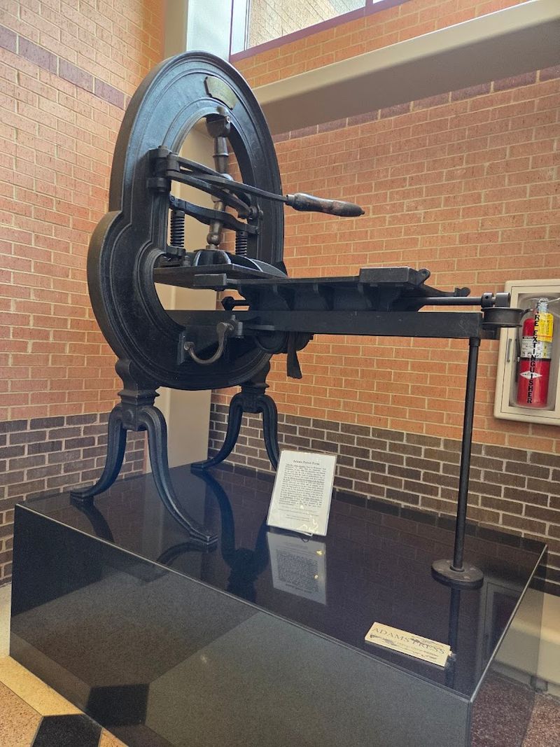 This Atlanta Georgia Museum Shows How Paper Changed Civilization With Over 10,000 Amazing Artifacts - Decor Hint Research Opportunities That Attract Scholars Worldwide