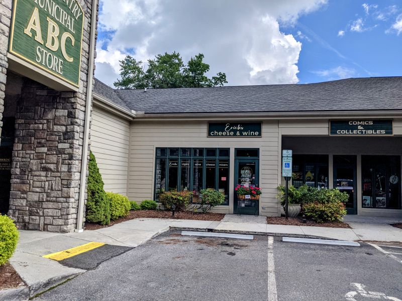 Artisan Shops And Mountain Galleries