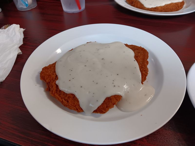 Biscuits and Gravy That Define Southern Breakfast