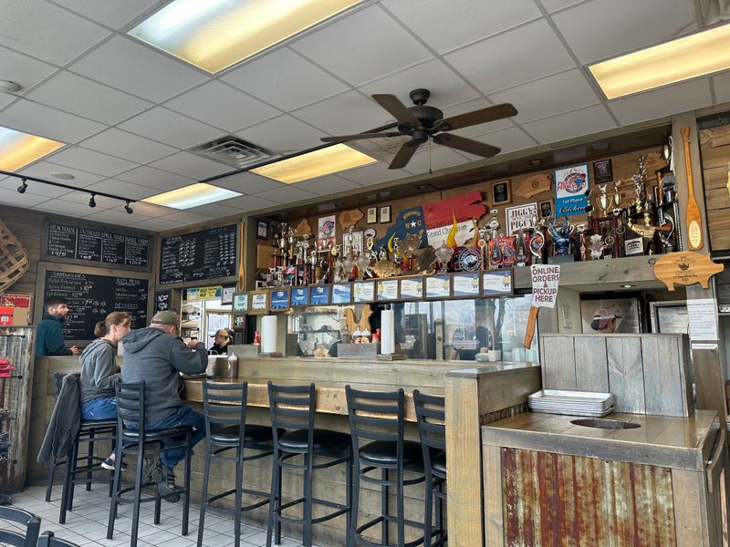 Service That Remembers Faces And Refills Drinks Without Asking