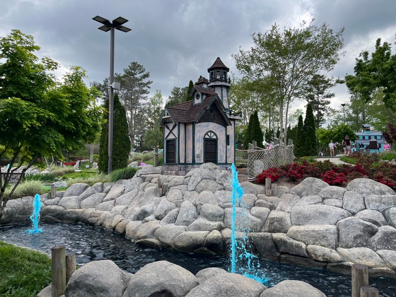 Extended Weekend Operating Hours