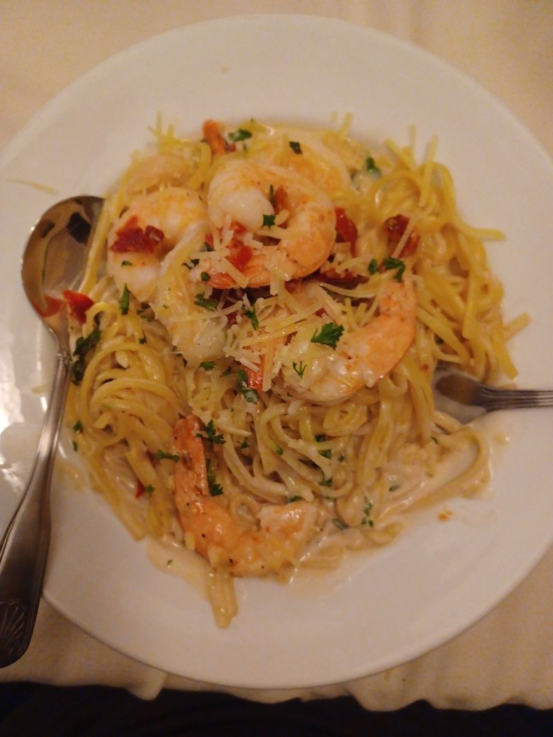 Small-Town Charm Offers Escape From Urban Dining Scenes