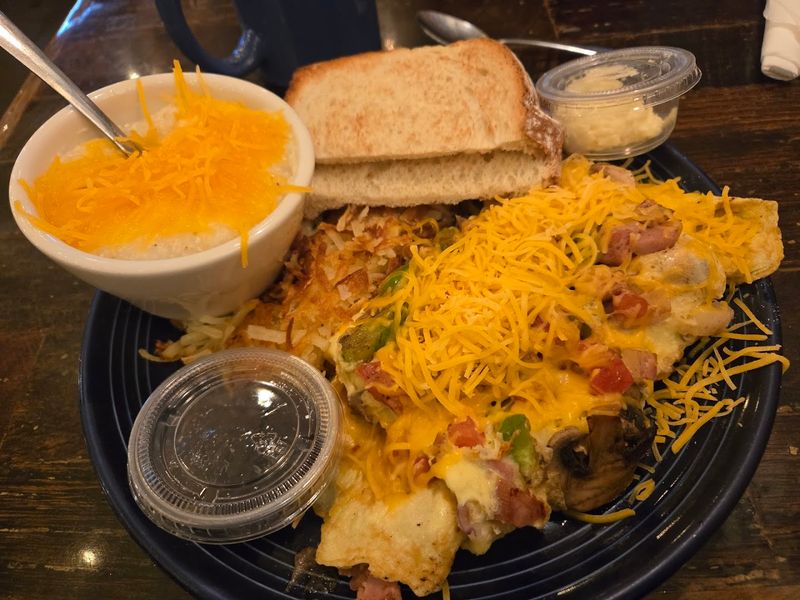 Open Seven Days a Week From Early Morning to Afternoon