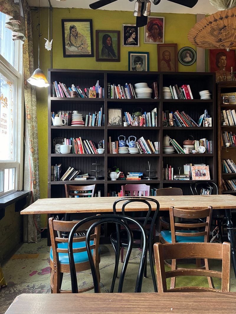 Free WiFi Supports Remote Work And Study Sessions