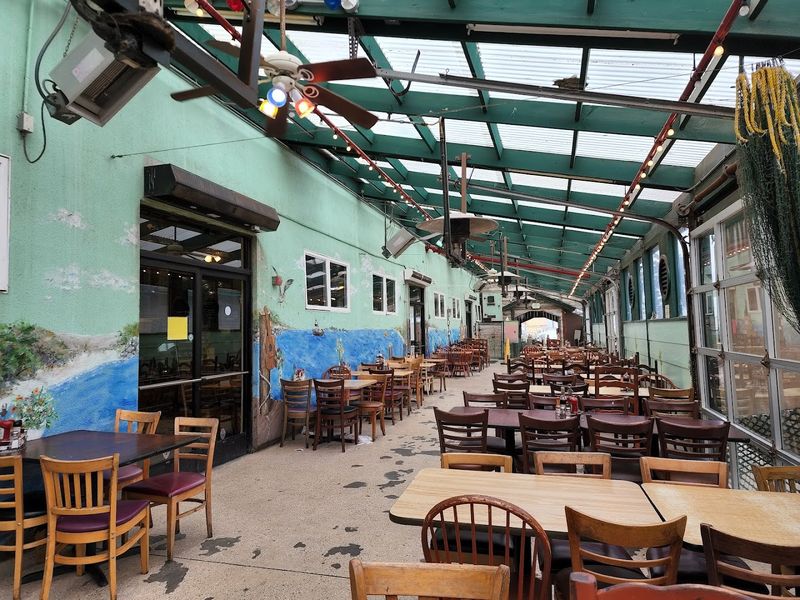 Operating Hours That Accommodate Different Schedules