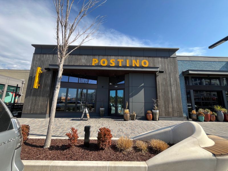 Visit These North Carolina Charlotte Spots This Spring For The Best Outdoor Dining - Decor Hint Postino Ballantyne