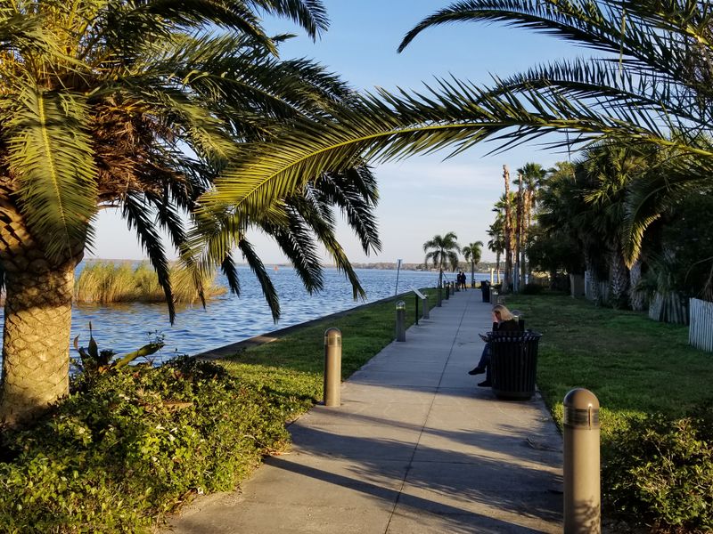 Florida’s Most Delightful Communities, Seen From A Train Window - Decor Hint Sanford
