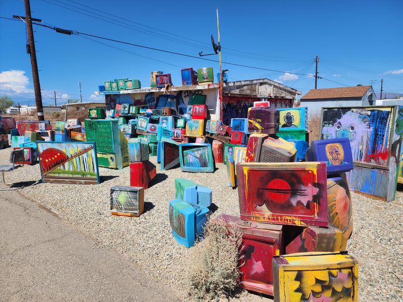 Bombay Beach Installations, Bombay Beach