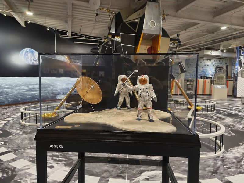 A Real Moon-Landing Computer You Can See Up Close