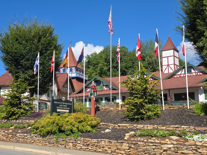 These 15 Cute Things To Do In Georgia This Month Will Make You Feel Like You're In Europe - Decor Hint Explore Helen's Bavarian Village