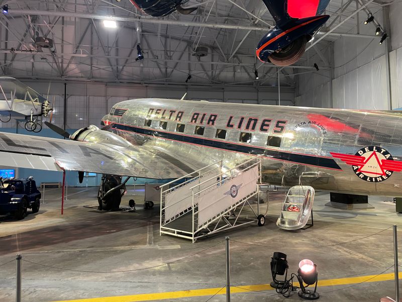 Experience the 1940s DC-3 Aircraft