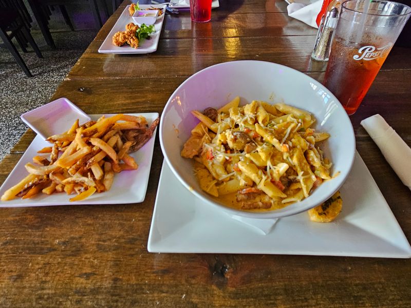 Mac And Cheese That Finally Lives Up To Homemade Standards