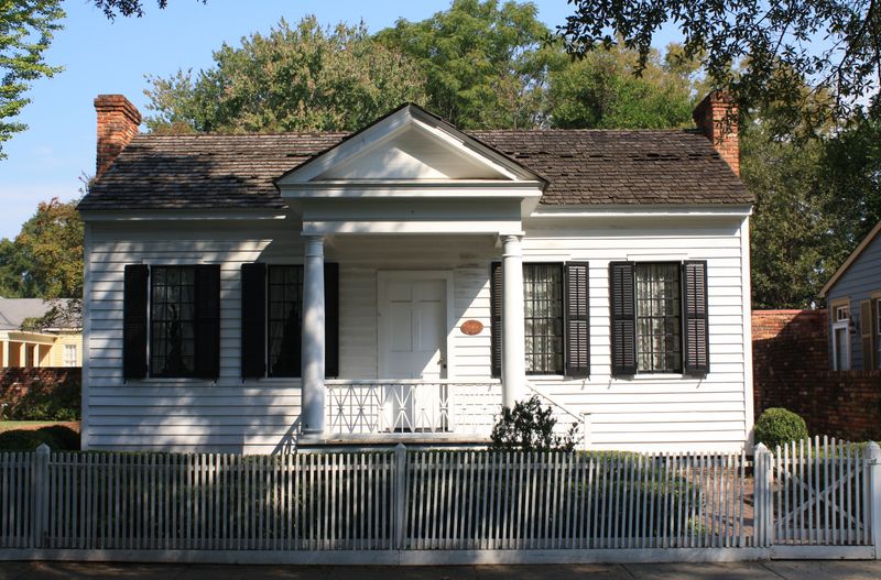 This Georgia Home Is Where Coca-Cola's Story Quietly Began - Decor Hint The Secret Recipe Book That Started Everything